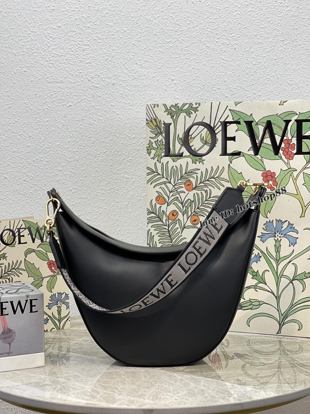 Loewe專櫃最新Luna系列月亮包 羅意威全皮肩背包腋下包 10195 lyw1055